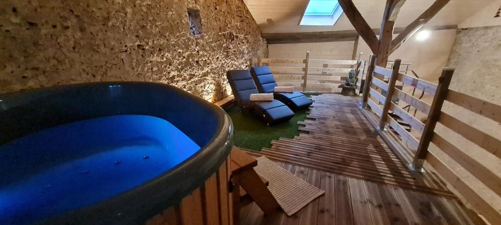 La Cabane et SPA Chez Jules - Suite Avec Bain à Remous