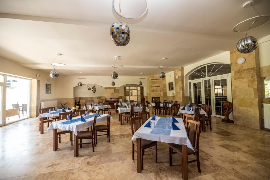 Restaurace v ubytování Hotel Allvet