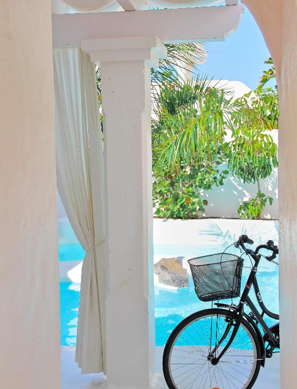 Jazda na bicykli v okolí ubytovania KATIS Villas Boutique in Bahiazul