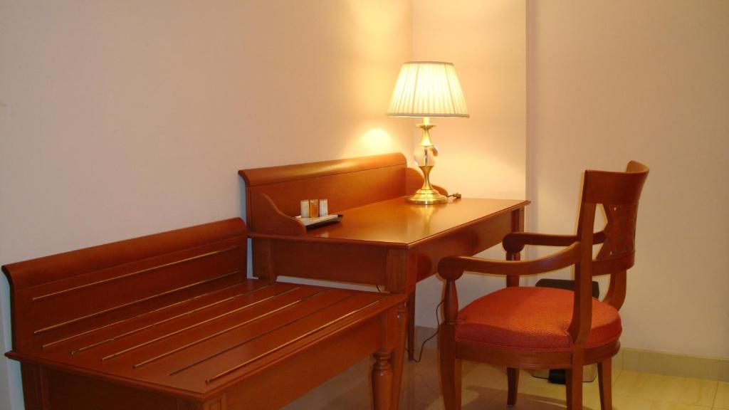 Posezení v ubytování Al Madina Suites Doha
