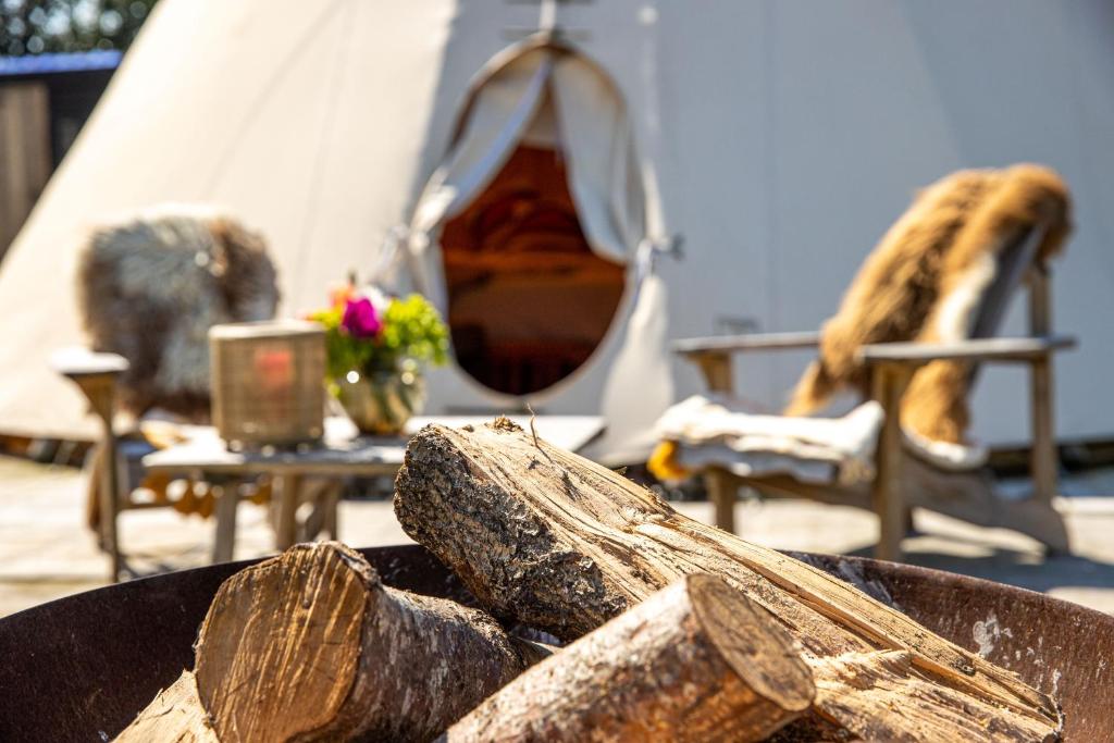 Fotografie z fotogalerie ubytování Comfort Tipi Marie, Tipi Bo Deluxe & tent Nicolaï - 'Glamping in stijl' v destinaci Lembeke