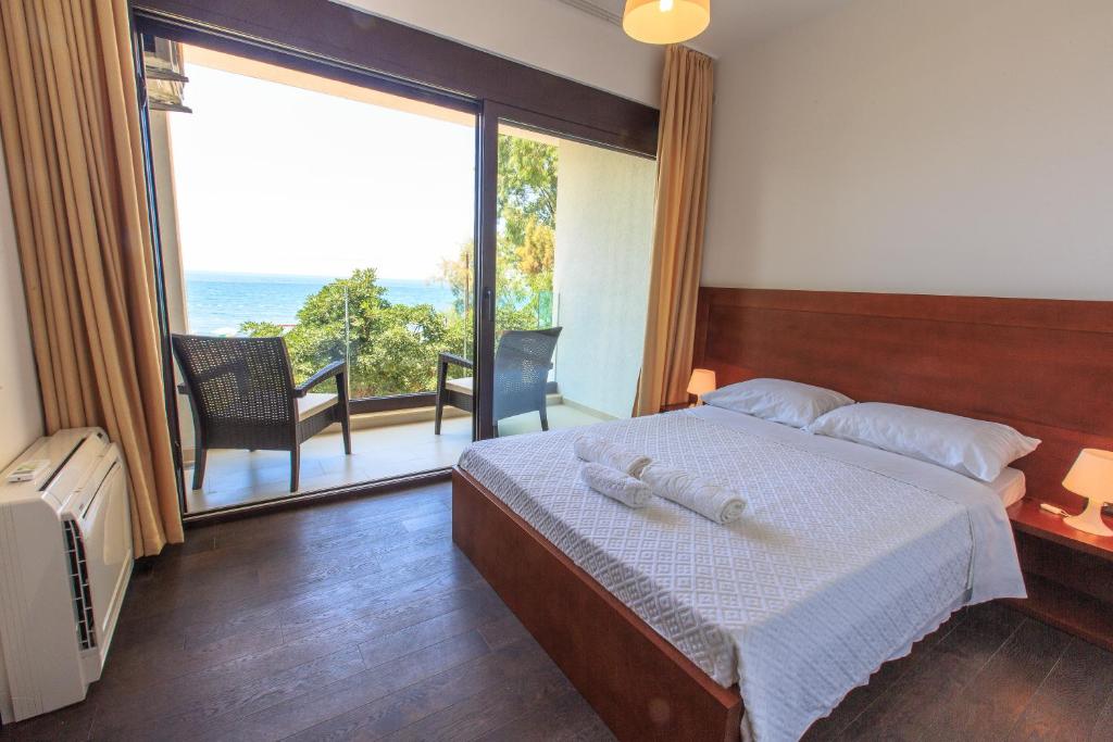 Apartments Kuce Lekovica Beach & snack bar- Bistro - 8