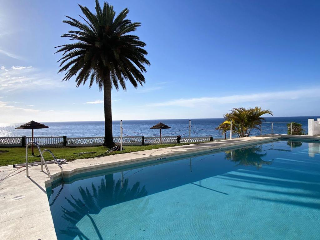 Basen w obiekcie Acapulco Playa 302 Apartments Casasol lub w pobliżu