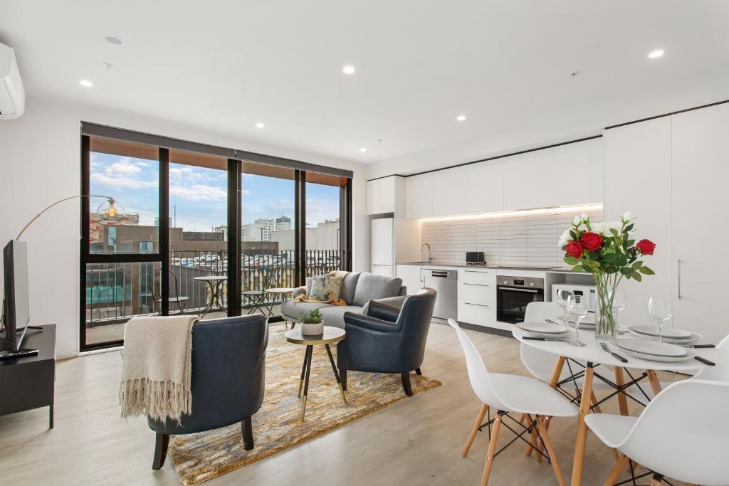 Image showcasing Luxury No Fee Apartments in Jersey City | Newport Rentals