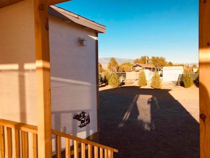Gambar di galeri bagi Sun Tiny House A Pahrump di Pahrump
