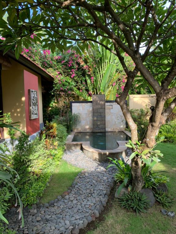 Zahrada ubytování Teluk Karang Dive & Spa Resort