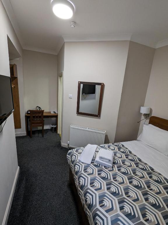 
Small Double Room
