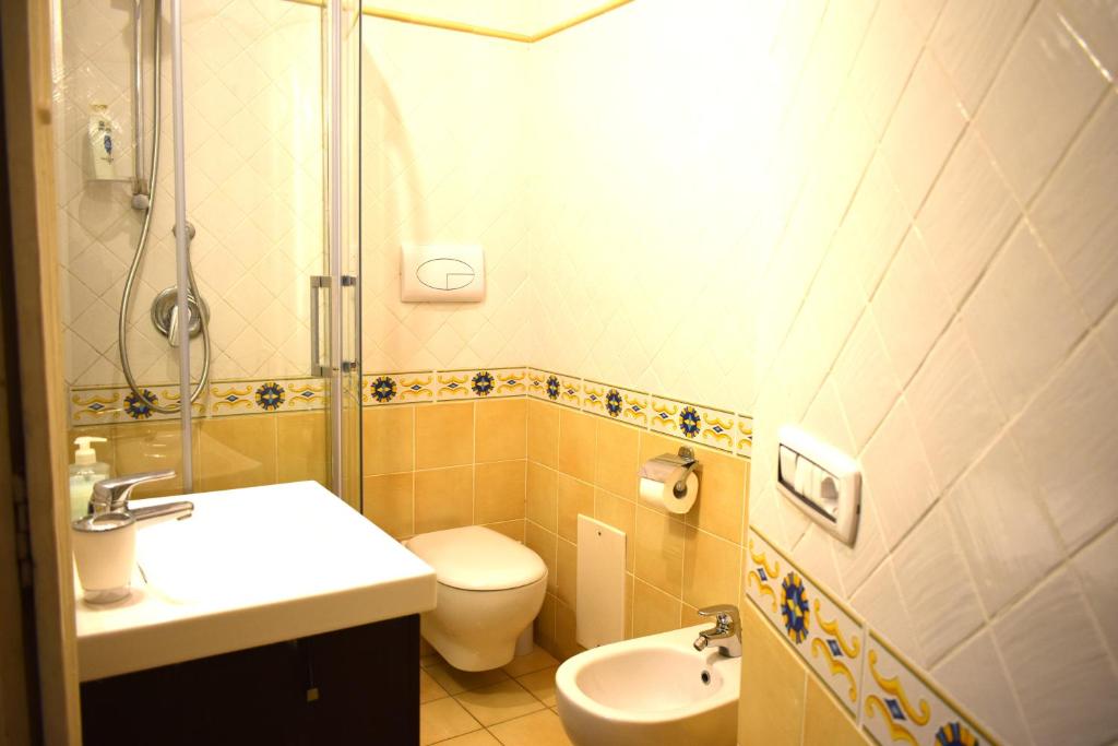 Łazienka w obiekcie La Perla Antica