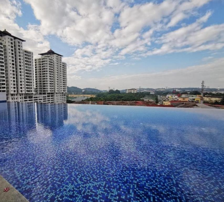 Astetica 3 bedrooms 4 Queen Bed, Seri Kembangan (updated prices 2024)