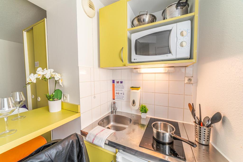 Montempô Appart'Hôtel Evry - Studio