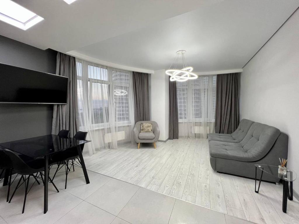Arcadia Luxury Apartments - One-Bedroom Apartment