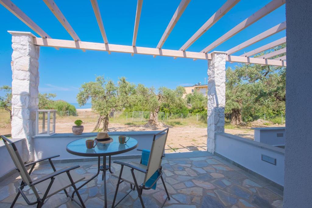 Balkón nebo terasa v ubytování Terra di Olive Thassos