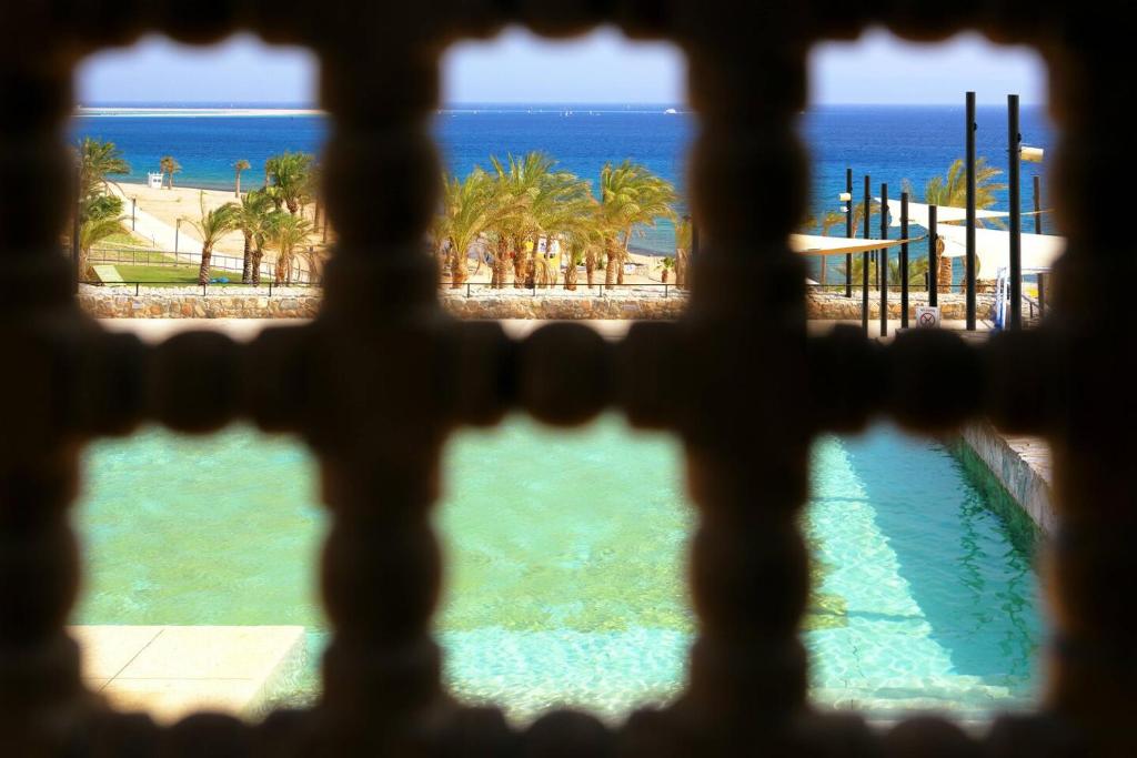 Bazén v ubytování Retac Qunay Dahab Resort & SPA nebo v jeho okolí
