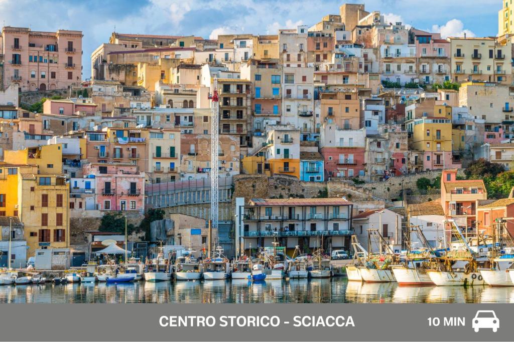 Vista generica su Sciacca o vista sulla città dall'interno dell'appartamento