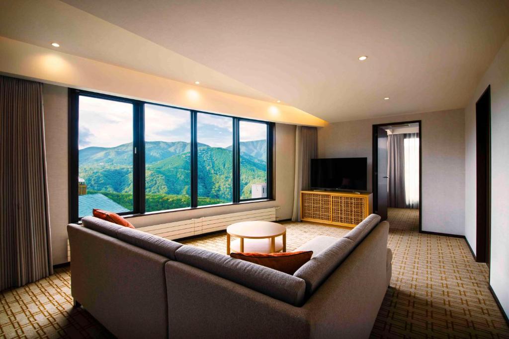 TV a/nebo společenská místnost v ubytování Hyatt Regency Hakone Resort and Spa