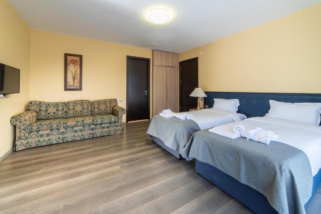 Grand Noel Bakuriani - Drievoudige Kamer Met Balkon