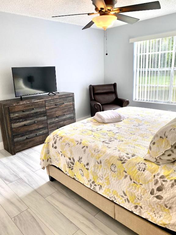 Great Lovely Family Apartment close Disney - Three-Bedroom Apartment