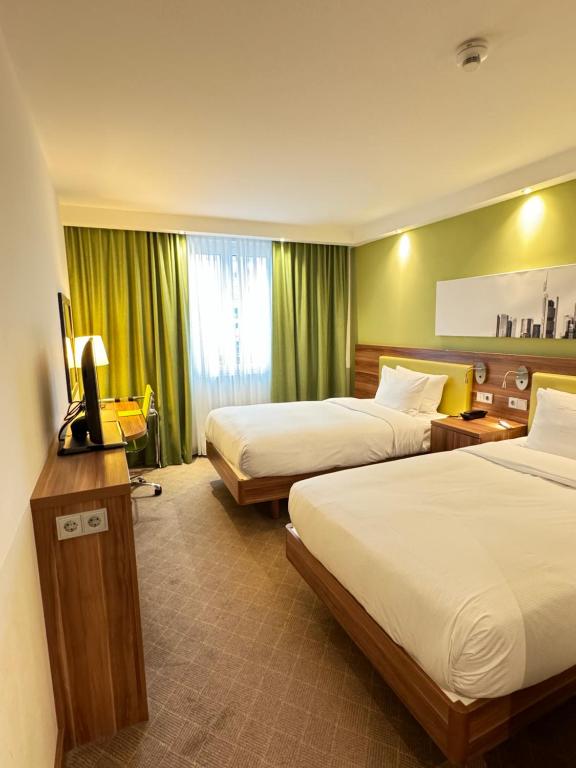 Hampton by Hilton Frankfurt City Centre - Resim 27