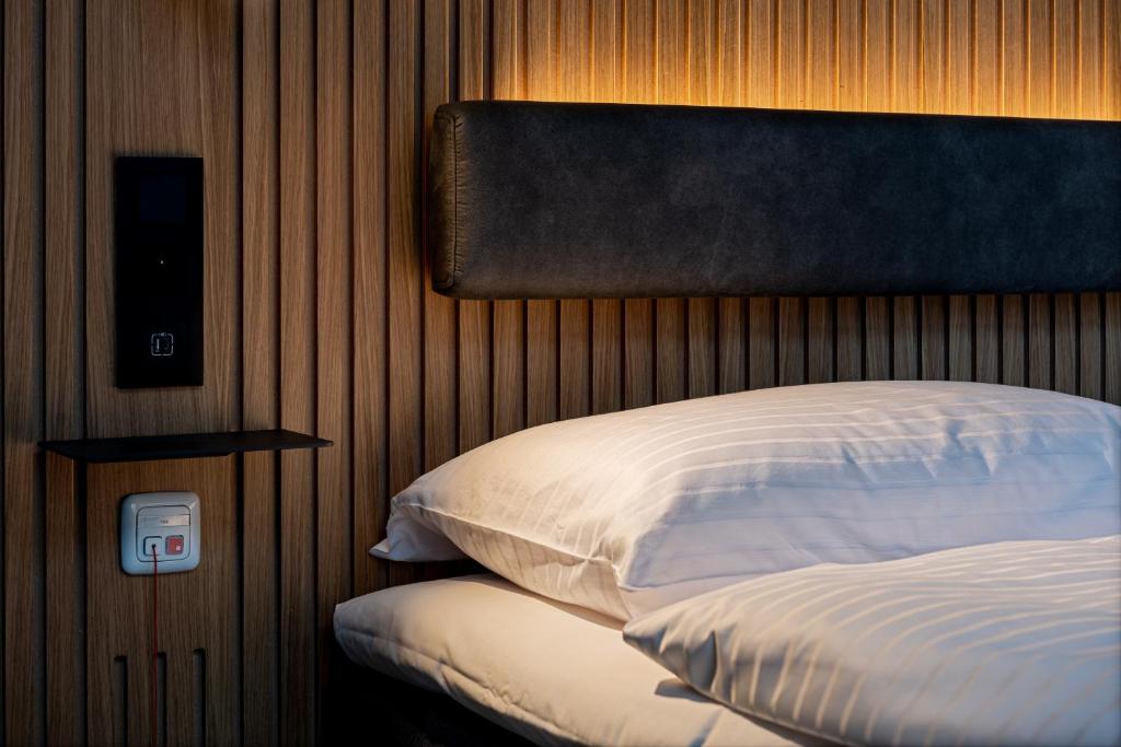 Postel nebo postele na pokoji v ubytování Zleep Hotel Prague