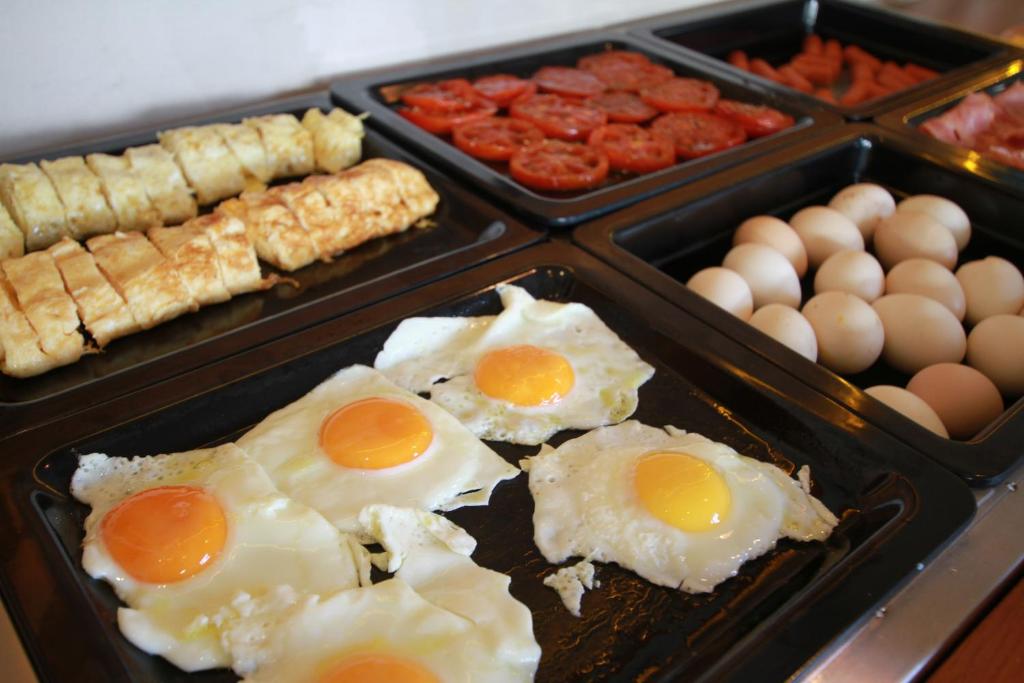 Maria Beach Hotel - 18