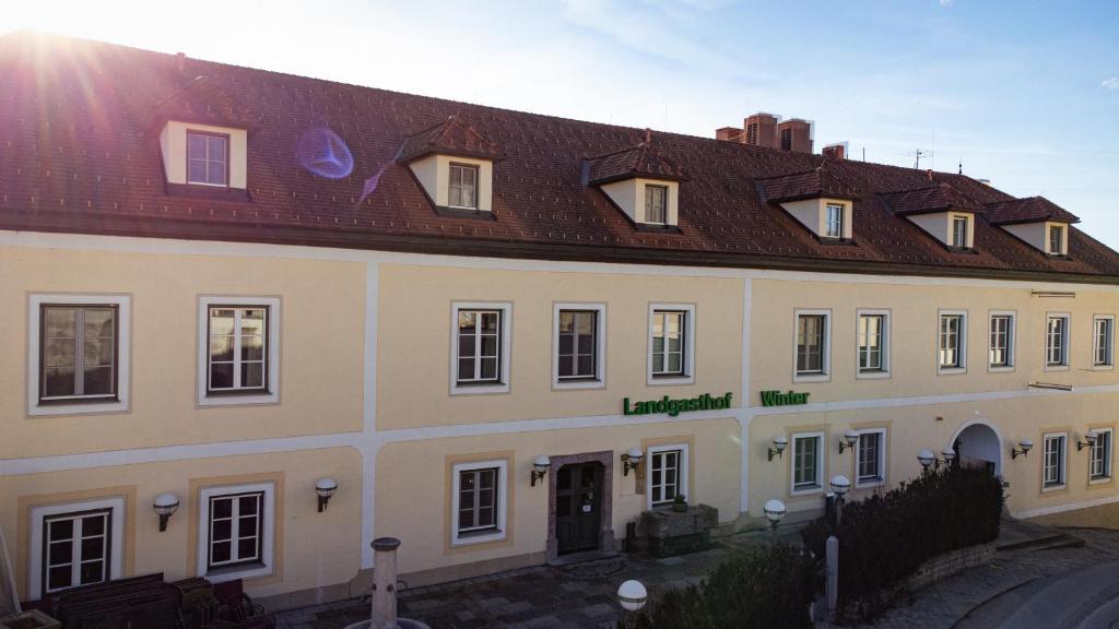 Budova, kde se hotel nachází