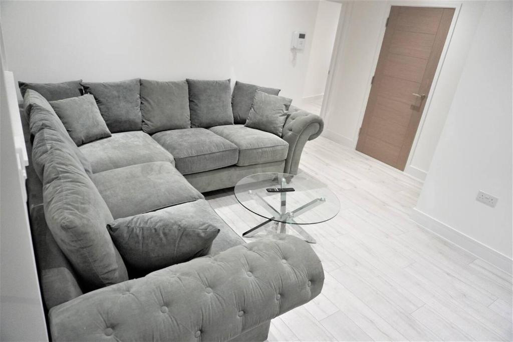 Queens Luxury Apartments Wembley Stadium - London - Three-Bedroom Apartment