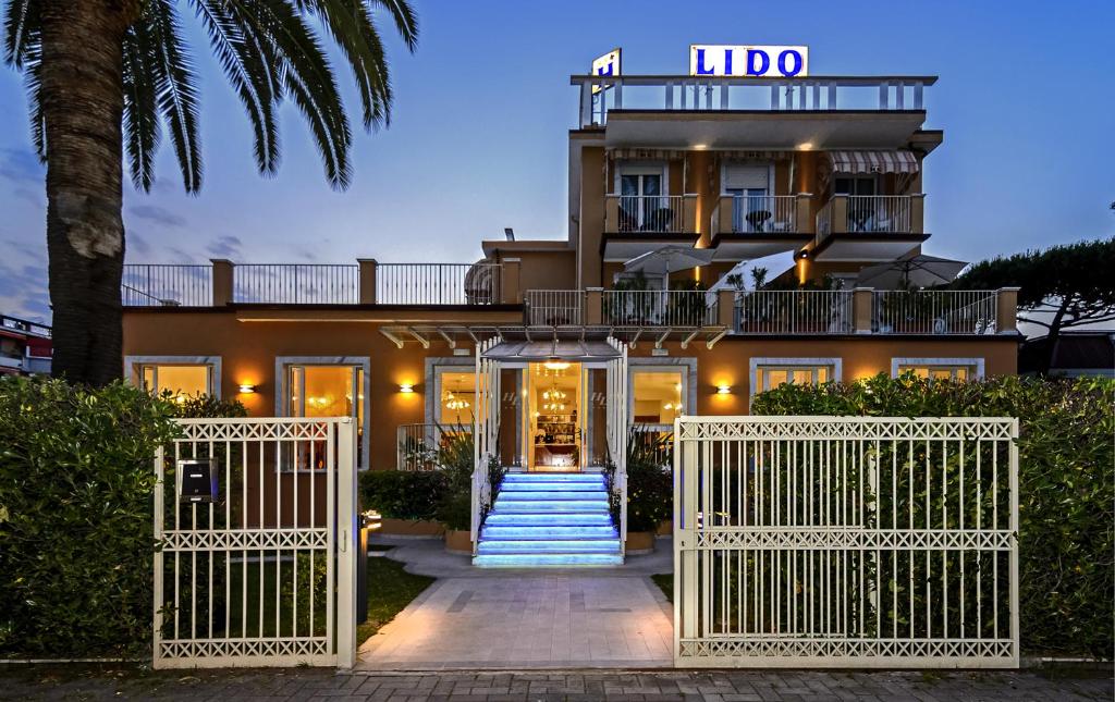 Φωτογραφία από το άλμπουμ του Hotel Lido σε Marina di Massa