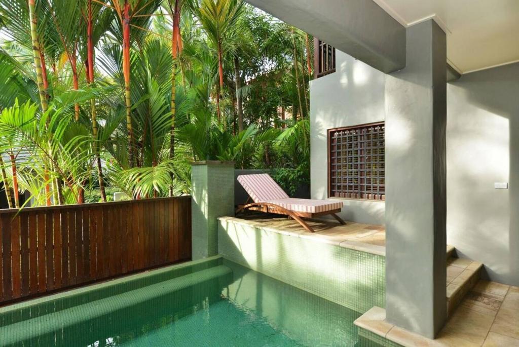 Bazén v ubytování Palm Bliss Villa - A Central Balinese Pool Oasis nebo v jeho okolí