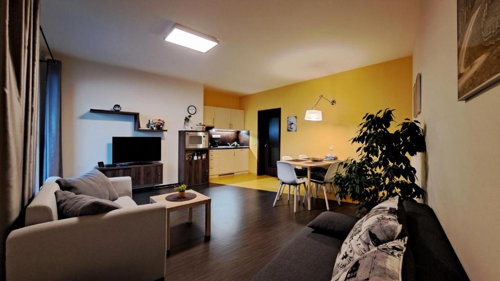 Kuchyň nebo kuchyňský kout v ubytování Apartmány Hutisko 769