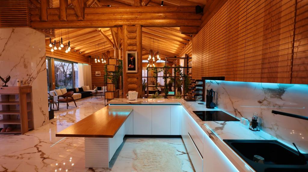Beautiful House - Luxury Villa for Rent - Image 3