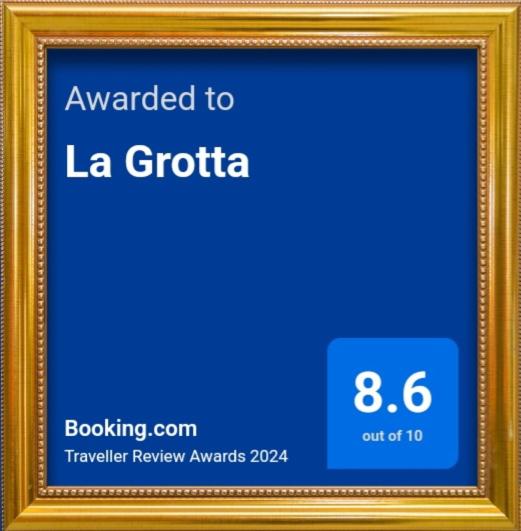 Certifikát, ocenenie alebo iný dokument vystavený v ubytovaní La Grotta