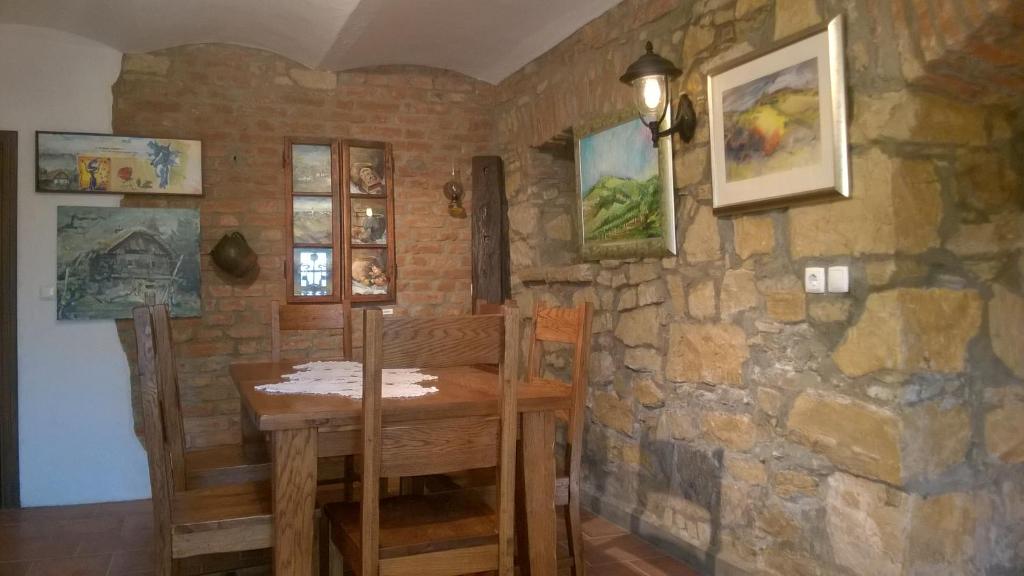 Fotografie z fotogalerie ubytování POČITNIŠKA HIŠA KOG v destinaci Kog