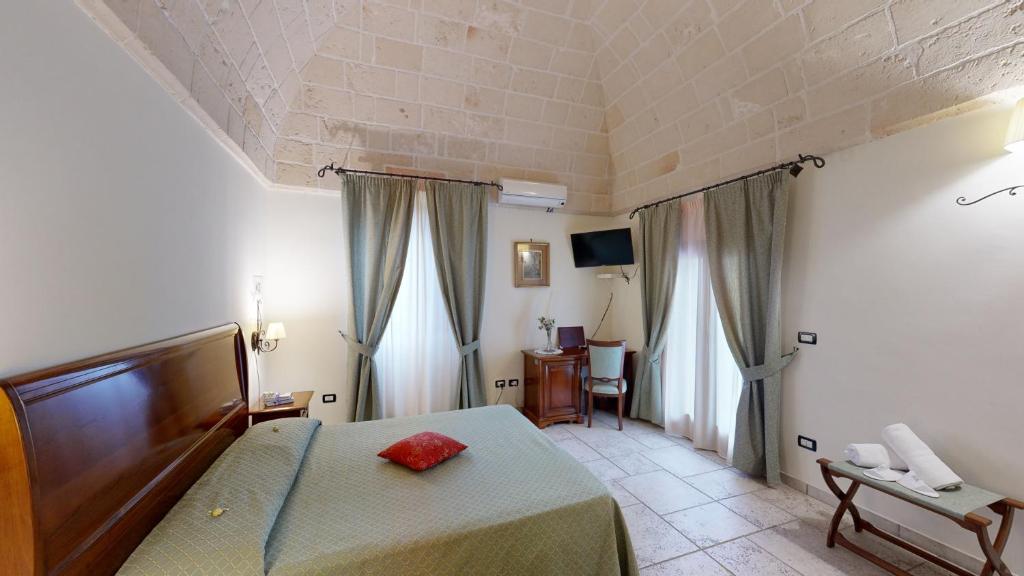 Relais Reggia Domizia - Tweepersoonskamer Met 1 Of 2 Bedden