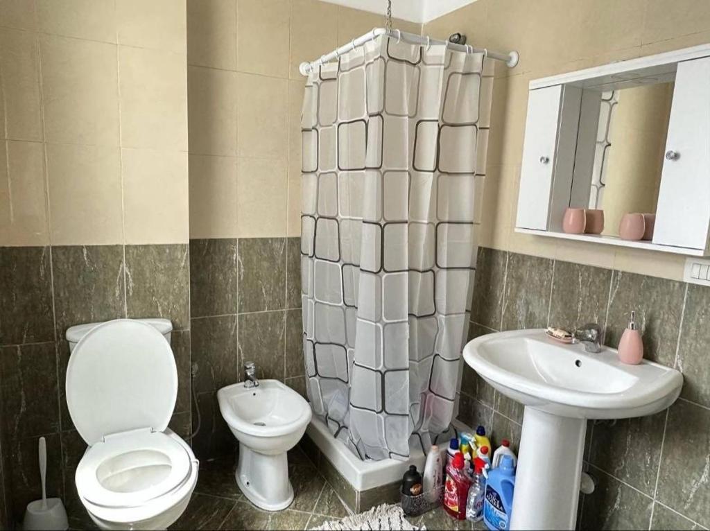 Plis Apartment Myslym Shyri - Imazhi 8