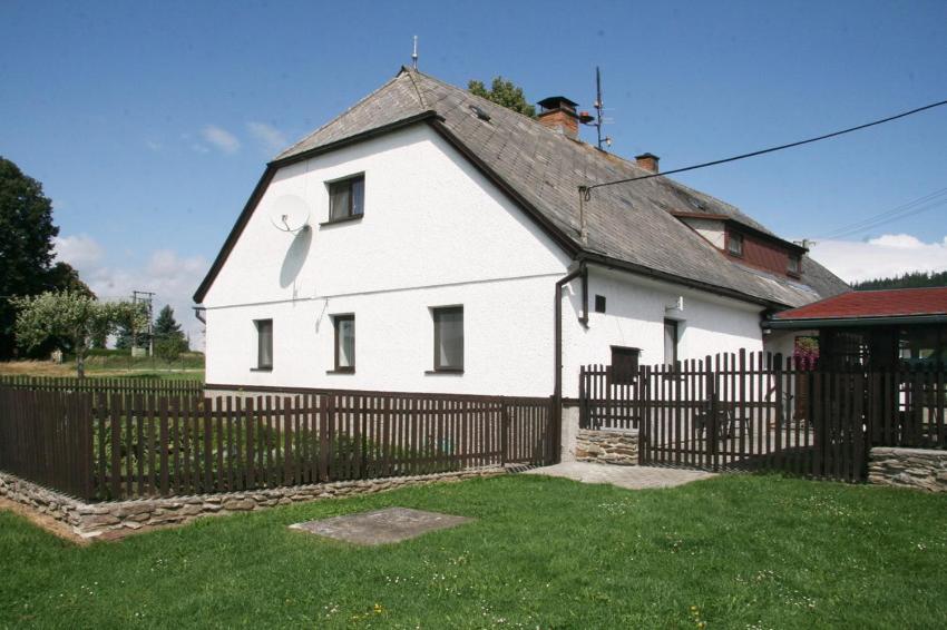 Το κτήριο όπου στεγάζεται  το διαμέρισμα