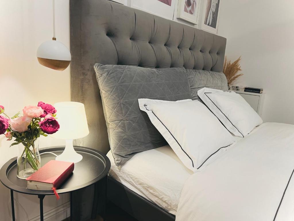 Tomy Old Town Apartments - 