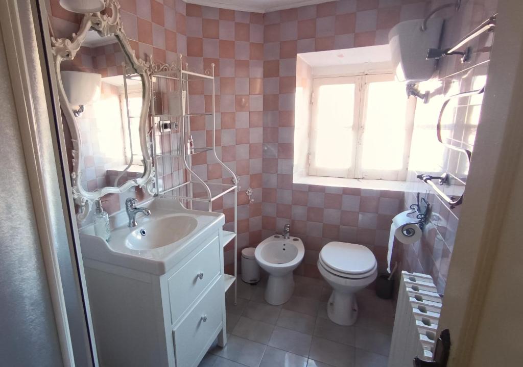 Koupelna v ubytování Antico Chalet Momosa Maxi