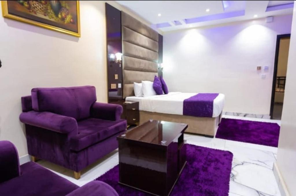 Ruang duduk di Parkview Astoria Hotel