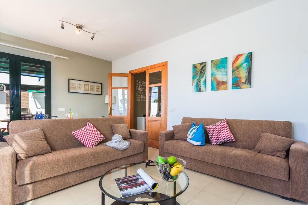 Posezení v ubytování Villa Manrique by Villa Plus