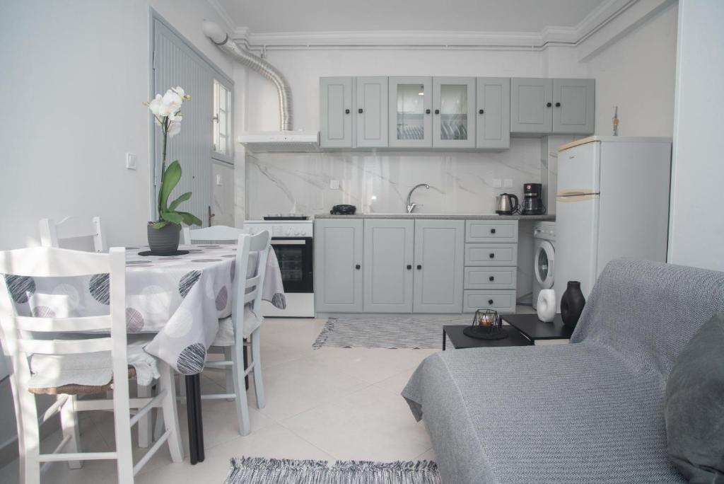 Φωτογραφία από το άλμπουμ του Alonaki home σε Mesaíon Karlovásion