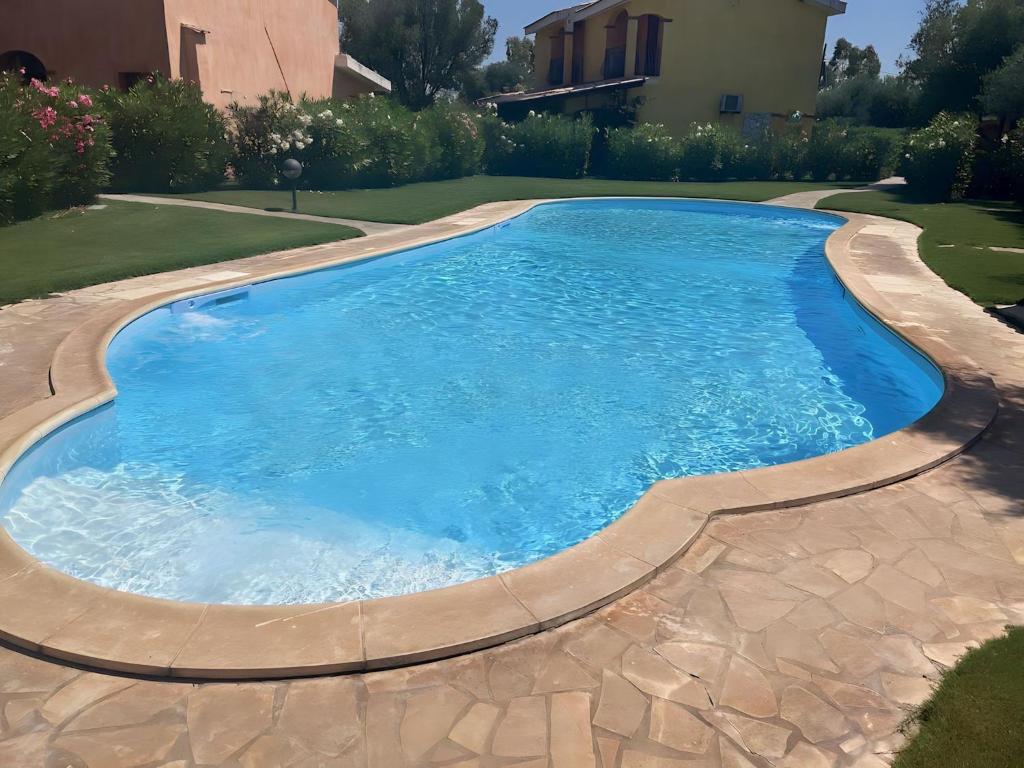 Villette Porto Pino a Sant'Anna Arresi - Lusso con piscina