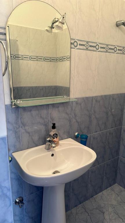 Ailin studio apart - Imazhi 3