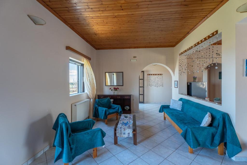 TV a/nebo společenská místnost v ubytování Ocean Breeze Apartment