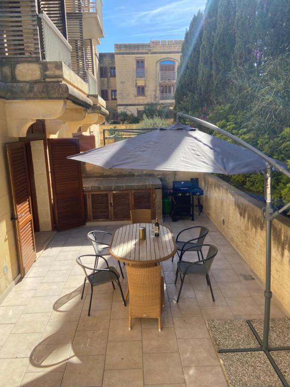 Patio nebo venkovní prostory v ubytování Fort Chambray, Blissful Escape