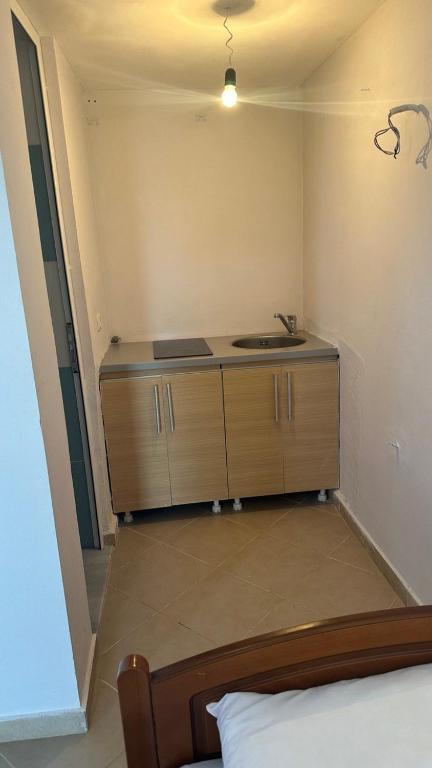 Ailin's studio 3 - Imazhi 3