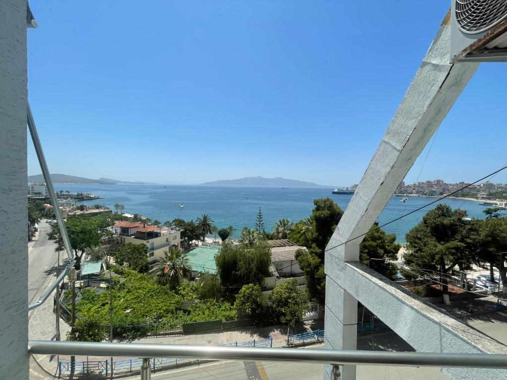 Beachfront Apartments - Imazhi 1