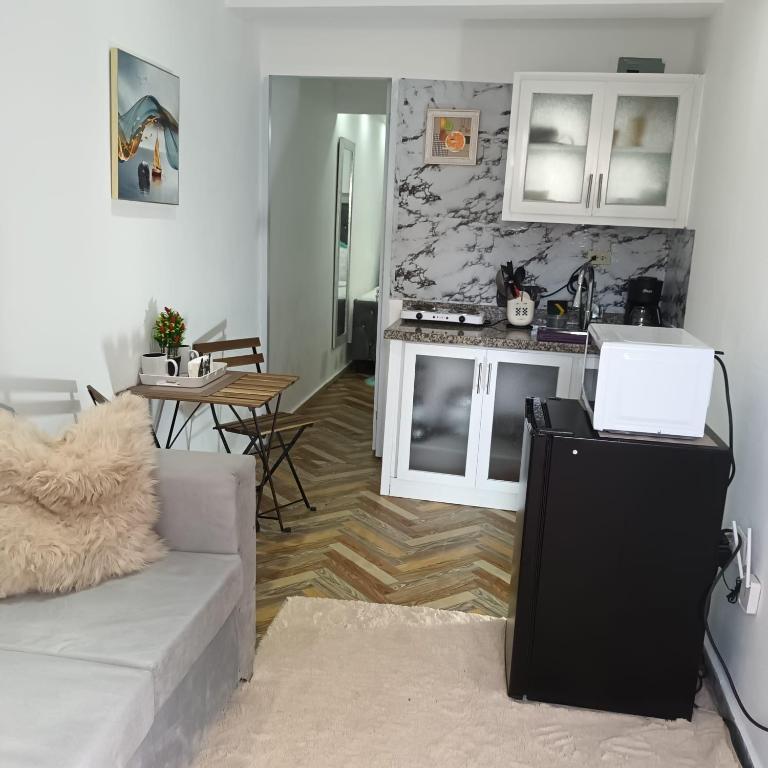 Kuchyň nebo kuchyňský kout v ubytování APARTAMENTOS DE 1 2 Y 3 HABITACIONEs