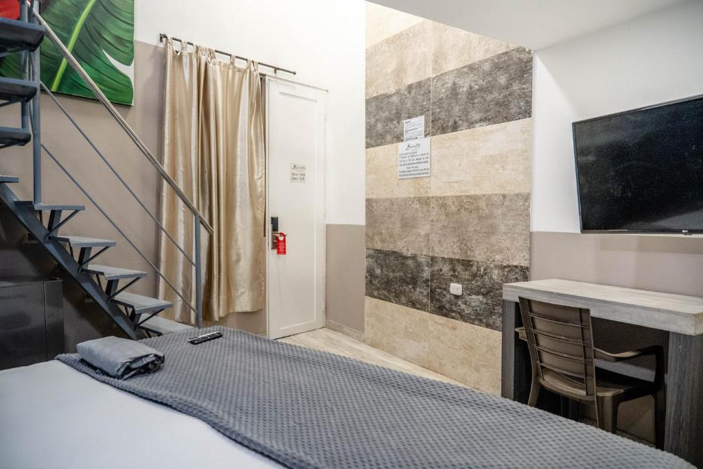 Bahia 79 Apartasuites Cerca al Centro - Vierbettzimmer Mit Eigenem Bad