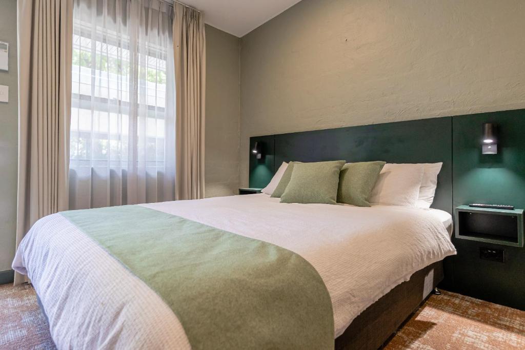 Everton Park Hotel - Deluxe Queen Room