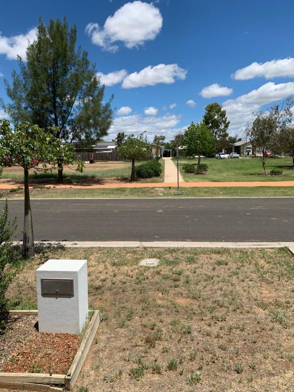 a microwave sitting on the side of a road at Grace Guest Rooms in Roma